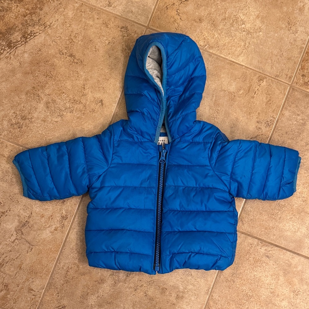 Cute! Baby GAP Blue and Gray Hooded Puffer Jacket. 0-6 mo.